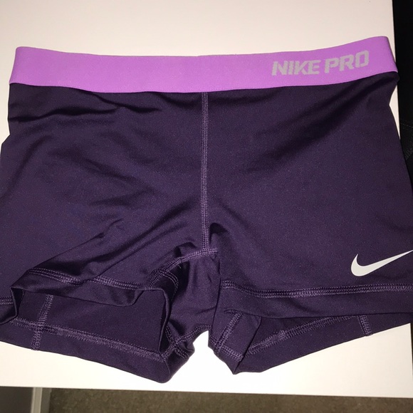 nike pro spandex shorts womens